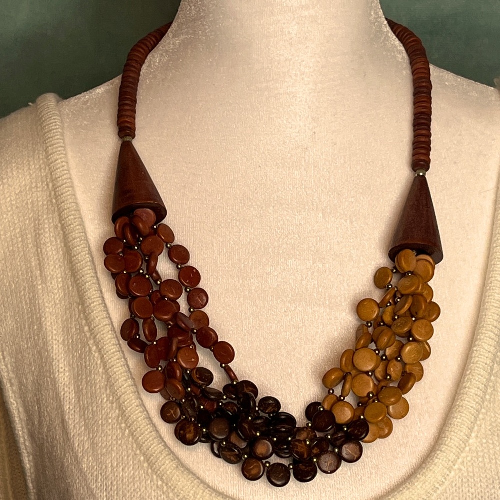 Beautiful Vintage Wood Bead Necklace